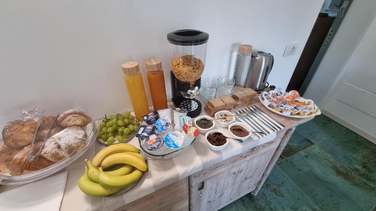 Antica Dimora Dei Gelsi Acomodação com café da manhã Manerba del Garda Exterior foto